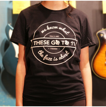 TGT11 t-shirt "we know what the fuzz is about" black